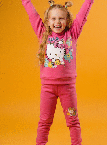 1 (9) بيجامة كيتي